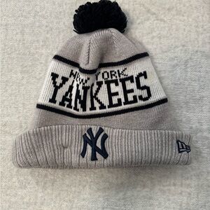 New Era Kids Gray Yankees Beanie